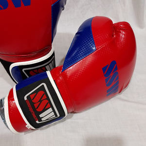 Top personalizado impreso 100% guantes de boxeo de cuero originales transpirable cuero de vaca PU diseño de cuero hecho a medida Equipo de Boxeo - Product Image 5
