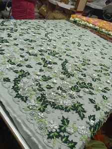 Tela de Encaje Floral Multicolor, Tul Tejido Liso, Diseño de Flores de Ciruelo Frescas de Verano, Bordado a Mano con Cuentas - Product Image 3