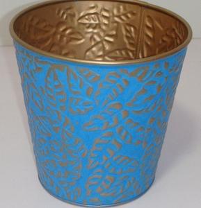Jardinière en métal moderne dorée et bleue en relief - Design feuille de Monstera Pot de fleurs décoratif pour la décoration intérieure de jardin d'intérieur Jardinières - Product Image 1
