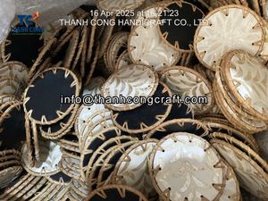 Vente en gros de sous-verres en rotin naturel pour restaurant ou magasin de détail Eco Vietnam Craft SEAHORSE MOTHER OF PEARL - Product Image 4