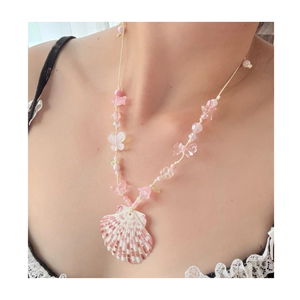 Collar de concha marina con cordón ajustable Diseño elegante hecho a mano Joyería de verano única para amantes de la playa Surfistas y turistas - Product Image 3