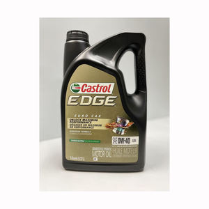 El aceite de motor Premium Castrol Syntec 0W40 reduce la fricción y ofrece potencia y una fuerte resistencia al calor - Product Image 1