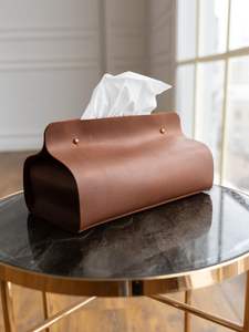 Élégante boîte à mouchoirs en cuir artisanale avec une finition lisse, parfaite pour le salon moderne et la décoration élégante de l'espace de travail - Product Image 4