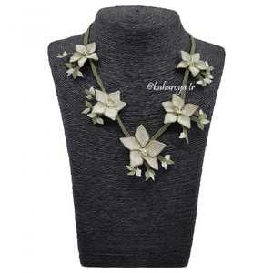 Aşk-ı Collar Memnu en accesorio de moda de encaje de aguja de crema - Product Image 1