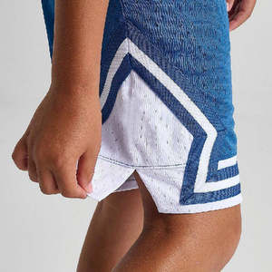 Pantalones Cortos Deportivos Sublimados para Hombre, Diseño Personalizado, Transpirables, de Doble Capa, con Bolsillo para Teléfono, al por Mayor - Product Image 3