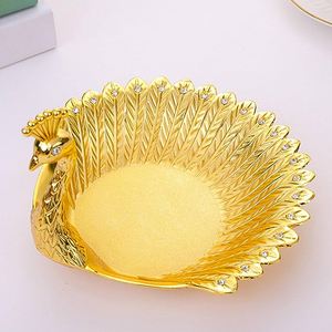 Bandejas de servicio de diseño único y moderno hechas de metal con vajilla de cocina de color dorado, bandejas de uso para hoteles en casa - Product Image 1