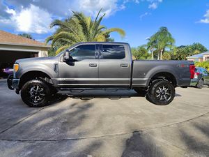 รถขายดีที่สุดปี 2017 F250 SUPER DUTY XLT 4X4 สภาพสมบูรณ์ ใช้งานได้ดีเยี่ยม สะอาด ดีเยี่ยม พร้อมข้อเสนอที่ดีที่สุด ตัวเลือกพรีเมียม พร้อมส่งออก - Product Image 4
