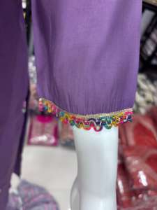 Ensemble Kurti de Haute Qualité en 3 Pièces, Soie Romaine Premium avec Broderie et Travail de Séquence, Kurti Pant Tendance - Product Image 6