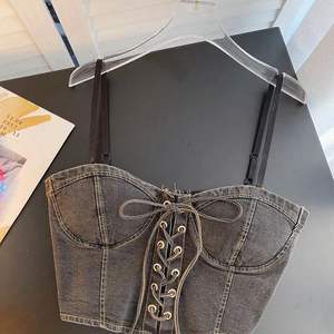 Camisolas vaqueras desteñidas de algodón 100% para mujer con decoración de encaje delantero y trasero patrón sólido calidad de exportación y ajustable - Product Image 6