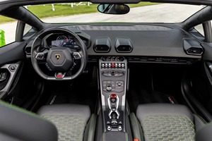 Lamborghini Huracán LP580-2 Spyder 2017 Verde, Usado, Certificado y en Buen Estado - Product Image 5