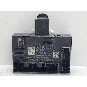 เซ็นทรัลลีน่า ดอร์ ดีเอ็กซ์ ที่นั่งผู้โดยสาร รุ่น Leon 3rd Series 5 Q4959593E CRVC (09>13) - Product Image 1