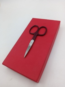 Tijeras para Cejas de Alta Calidad con Recubrimiento en Polvo, Hoja Recta, Punta Afilada, Acero Inoxidable, con su Propio Logotipo Personalizado - Product Image 3