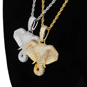 Collection de bijoux pendentifs en moissanite hip-hop de luxe pour hommes avec des designs audacieux et un style urbain haut de gamme - Product Image 5