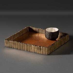 Plateaux de service décoratifs palatins faits à la main en laiton et aluminium, finis pour l'hôtellerie et la décoration de la maison et de la table - Product Image 6