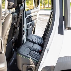 Land Rover Defender 110 2020 Extremadamente Limpio, Volante a la Izquierda, Asientos de Cuero de Lujo, Techo Solar Panorámico, Cámara Trasera de 360°, Listo para Enviar - Product Image 4