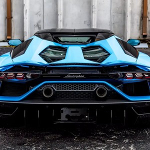 รถ Lamborghini Huracan มือสองที่มีระยะทางต่ำเหมาะสำหรับผู้ที่ชื่นชอบประสิทธิภาพสูง - Product Image 4