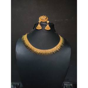 Precios razonables 22K chapado en oro collar pendientes anillo conjunto con estilo de lujo conjunto de joyas para la venta por los exportadores - Product Image 1