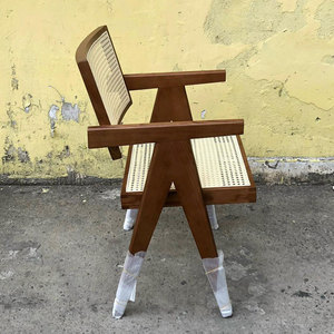 Fauteuil d'appoint V-Leg fait main GCF166 en cuir inclinable avec accoudoirs en bois de frêne et dossier en rotin tressé pour la maison et le bureau - Product Image 6