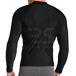 Diseña tus propias mangas lisas de color negro Rash Guard Logotipo personalizado Hombres Rash Guard Hecho en Pakistán - Product Image 2