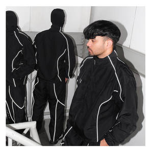 Chaqueta Deportiva de Invierno con Capucha, Reflectante, Térmica, Termocrómica, de Algodón Arrugado Grueso, Personalizable y Transpirable - Product Image 3