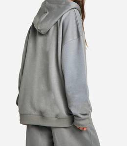 Proveedor de sudaderas con capucha de mujer de forro polar de gimnasio con estampado personalizado Sudadera con capucha de talla grande con cremallera completa con dos bolsillos - Product Image 2