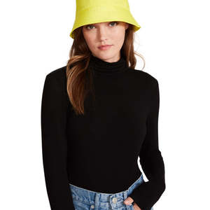 Cappello a secchiello da donna Steve Madden giallo, taglia normale, in nylon con fodera in raso tinta unita - Product Image 3