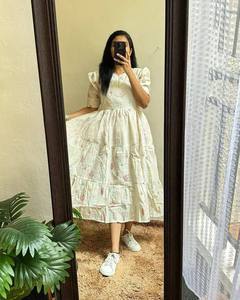 Vestido largo bohemio de moda para mujer Vestido largo con estampado floral escalonado con mangas abullonadas para un aspecto informal y de viaje - Product Image 1