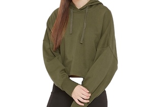 Basics Wholesale Sweat-shirts à capuche pour hommes en coton 100% personnalisés, coupe courte, pour l'hiver, avec impression numérique et broderie 2026 - Product Image 3