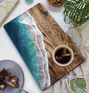 Planche à découper et à découper en bois multiple classique faite à la main de qualité supérieure avec un design coloré en résine de qualité originale et une belle forme - Product Image 5