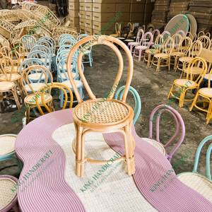 Chaise moderne, élégante et écologique en rotin naturel pour enfants, intérieure et extérieure, pour la cuisine, la chambre et le salon. - Product Image 3