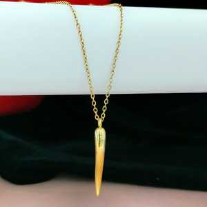 Ensemble de pendentifs à chaîne occidentale anti-ternissement Design minimaliste élégant et contemporain Revêtement anti-ternissement durable Bijoux respectueux de la peau - Product Image 1