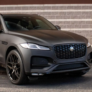 Jaguar F-Pace P250 S Turbo 4 cylindres d'occasion propre, modèle 2022 - Product Image 1