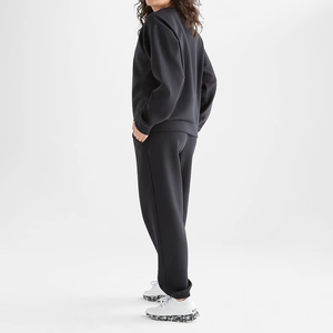 Vente directe d'usine Nouveau design Sweat à capuche surdimensionné pour femmes Vêtement décontracté respirant pour la saison hivernale Personnalisable à l'avant - Product Image 1
