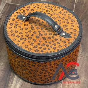 2025 gros nouveauté cuir de vachette imprimé léopard rond étui à bijoux voyage Portable organisateur bijoux mallette de rangement - Product Image 1