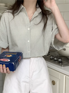 Chemisier à rayures décontracté pour femmes de haute qualité coréenne à manches courtes col rabattu meilleur choix pour les invités respirant régulier - Product Image 2