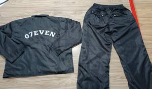 Survêtement coupe-vent imprimé à capuche de haute qualité, vêtements de mode personnalisés, ensemble deux pièces en nylon - Product Image 5