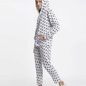 Chándal de mujer de invierno de calidad superior Diseño de dos piezas Tu propio chándal de manga larga para mujer - Product Image 3