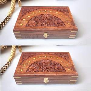 Boîte à bijoux en bois artisanale de qualité supérieure, personnalisable, avec sculpture traditionnelle pour un rangement élégant sur table, à prix abordable - Product Image 3