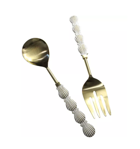 Cuillère à salade unique faite à la main en laiton avec poignée unique pour la cuisine domestique et les restaurants, les hôtels et les designers. - Product Image 3