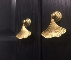 ลูกบิดดีไซน์เปลือกสีเงินสำหรับตู้ลิ้นชักและประตูมือจับตกแต่งหรูหราสำหรับธีมชายฝั่งของตกแต่งบ้านและเฟอร์นิเจอร์ - Product Image 5