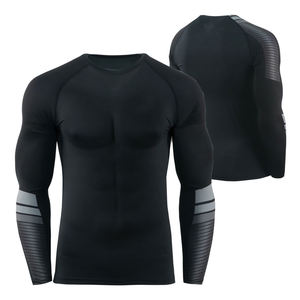 Equipo de entrenamiento de lucha de alta calidad personalizado para hombres Rash Guard MMA Rash Guard en precio razonable mejor calidad Rash Guard - Product Image 3