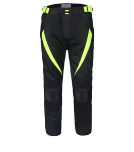 Combinaison en cuir sur mesure pour motos Racing Gear Manches complètes solides entièrement personnalisées avec fonction coupe-vent et conception de logo - Product Image 4