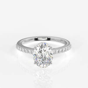 แหวนมอสซาไนต์ทรงรีแบบโอวัลคัท ประดับด้วยวงแหวนซ่อนรอบเพชร พร้อมทองคำ 18K ดีไซน์หรูหราและมีสไตล์ - Product Image 6