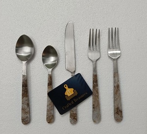 Juego de cubiertos de estilo elegante, cubiertos de acero inoxidable con mango de resina en blanco y negro, cubiertos para vajilla, utensilios de cocina - Product Image 4