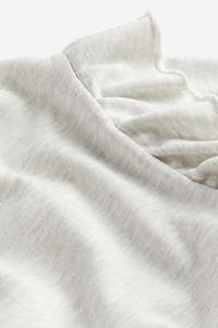 Sudadera extragrande Lisa OEM de alta calidad para mujer Sudadera extragrande de talla grande con cuello redondo hecha a medida para mujer - Product Image 4