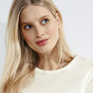 Venta caliente Mujeres Streetwear Slim Fit Camisetas de algodón con cuello alto Suelta Casual Manga corta - Product Image 4