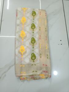 Saree en nylon d'élégance moderne charmant et aéré pour un drapage facile Style traditionnel pour les fêtes et les mariages - Product Image 4