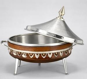 Olla de Acero Inoxidable de Lujo, Aislada, Ecológica, con Acabado de Madera, Diseño Martillado a Mano, Compatible con Todas las Estufas, Personalizable - Product Image 3