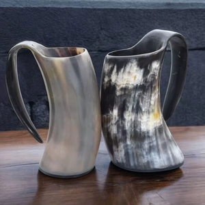 Taza de cuerno vikingo hecha a mano para recreaciones y decoraciones históricas Suministros para manualidades Premium de Crescent Crafts - Product Image 5