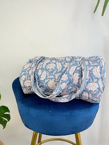 Bolsas de lona con estampado de bloques de mano para compras de comestibles de fabricante, bolsas de equipaje de viaje de fin de semana bohemias acolchadas hechas a mano - Product Image 2